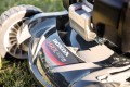 Kosiarka spalinowa HONDA HRX 476C2 VYE obudowa z tworzywa sztuczego wytrzymała kosiarka nierdzewiejąca.jpg