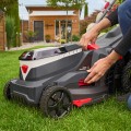 114171-al-ko-battery-lawnmower-38-6-li-set-webshop-mood-03.jpg