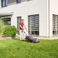 114172-battery-lawnmower-43-6-li-comfor-set-webshop-mood-00.jpg